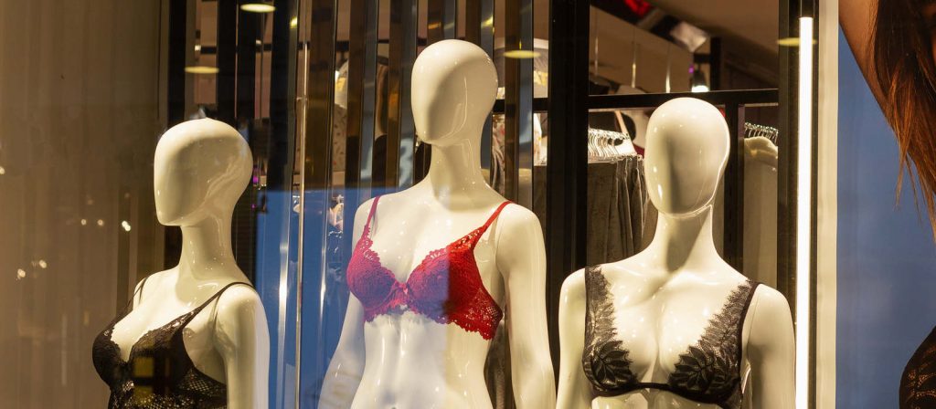Female Mannequin – Comprehensive Guide for Retailers